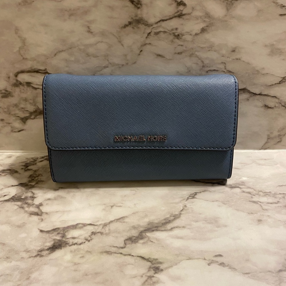 Michael kors large phone crossbody